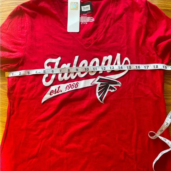 National Football League Team Apparel Atlanta Falcon’s Women’s T-Shirt with a V Neck in a size Large - Image 8
