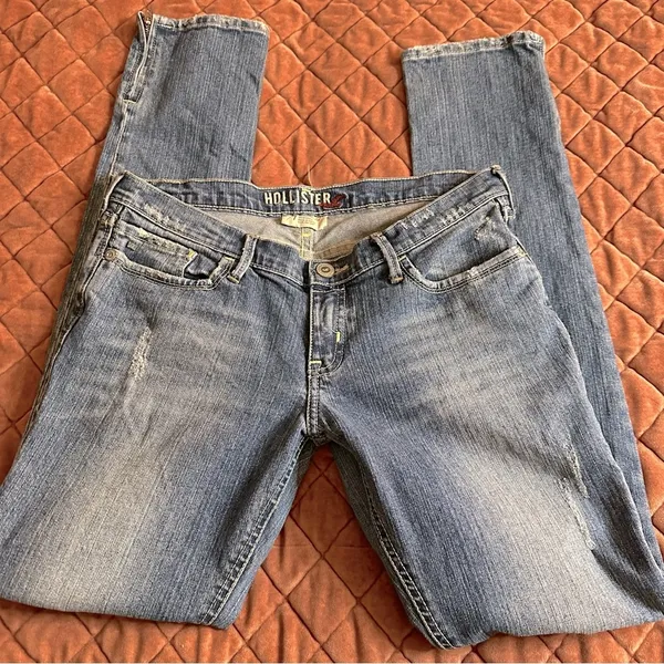 Y2K Hollister Skinny Low Rise Jeans With zippers - Image 3