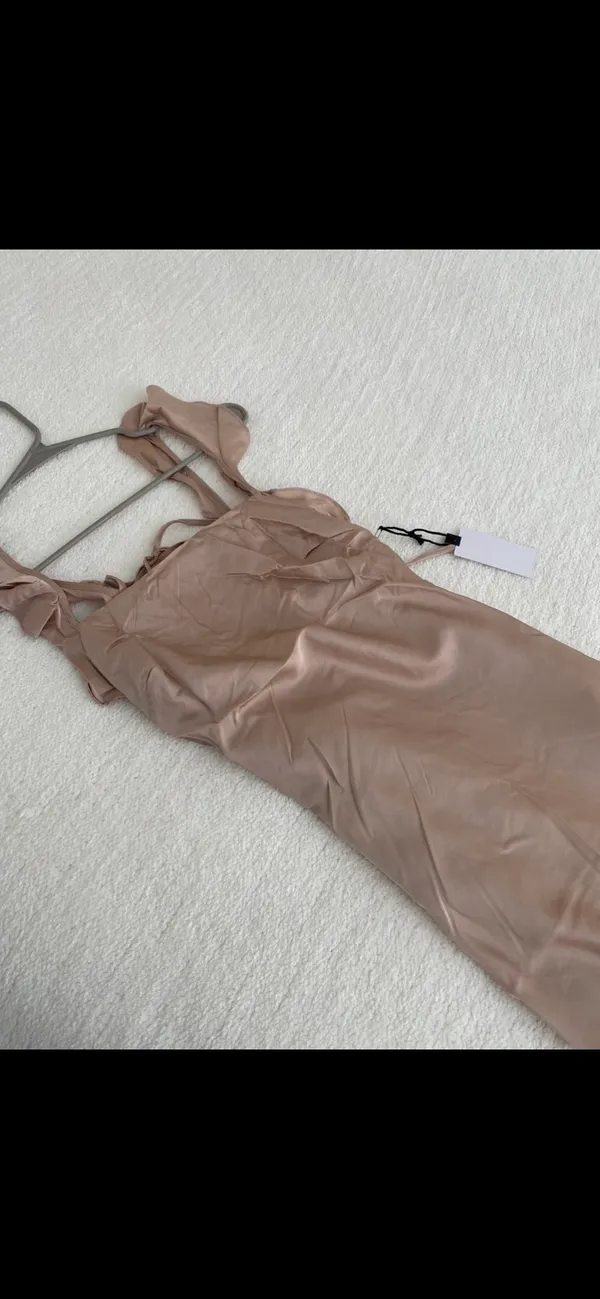 ASTR The Label BRYNA RUFFLE STRAP SATIN MAXI DRESS - Image 5