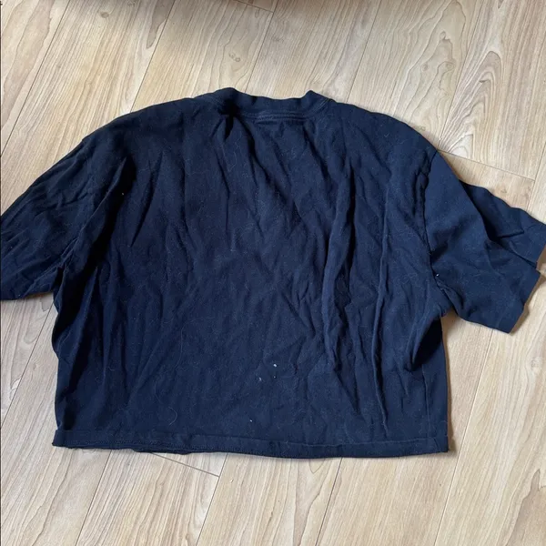 Abercrombie & Fitch Black Tee - Image 3
