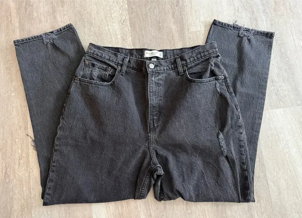 Abercrombie 90s Straight Ultra High-Rise - Image 3