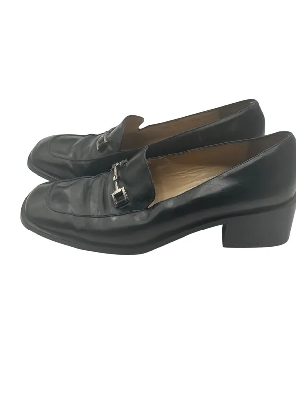 Gucci Size 9.5 Leather Block Heel Loafers Metal Buckle Details Black - Image 2
