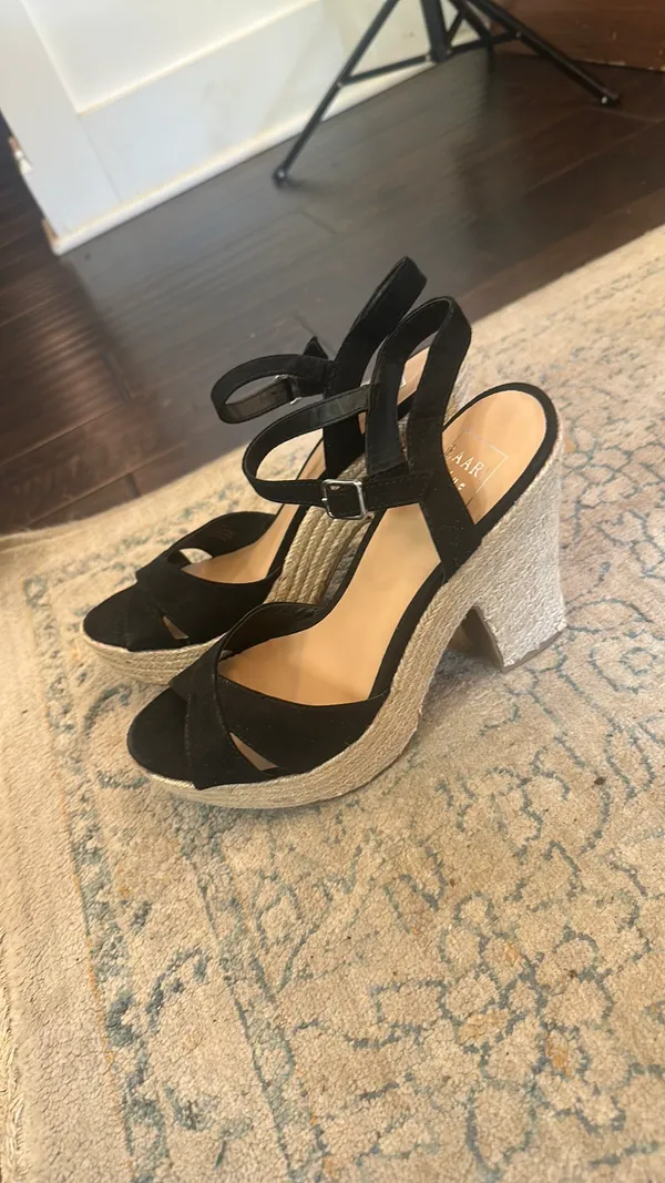 Kari B. Platform Black Sandals Size 9 - Image 2
