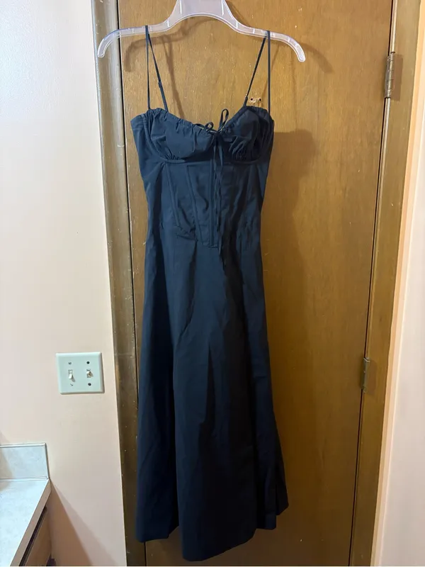 Babyboo Mariella Midi Dress in Black - Image 3