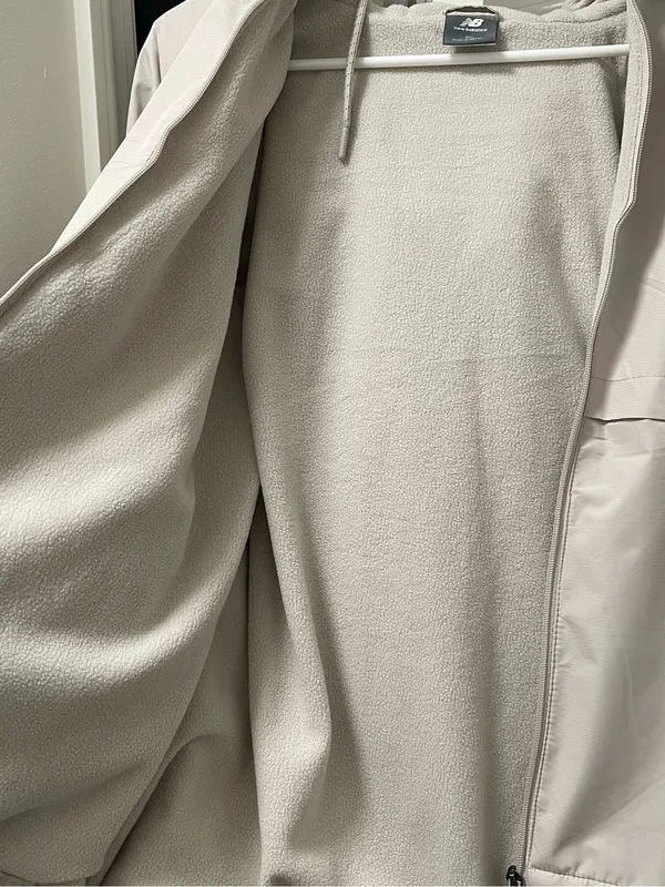 Women New Balance Beige Windbreaker Fleece Lined Jacket Fits Size M - Image 5
