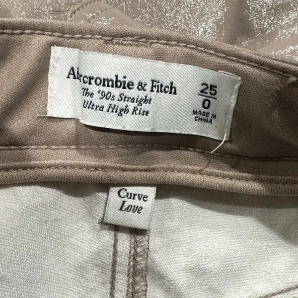 Abercrombie and Fitch The 90’s Straight Ultra High Rise Tan Faux Leather 25/0 - Image 5