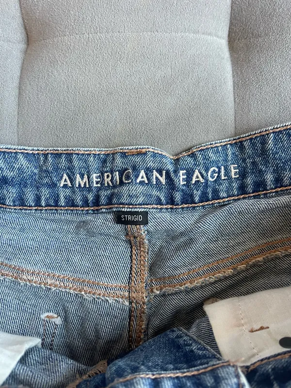 American Eagle Shorts Denim Strigid - Image 3