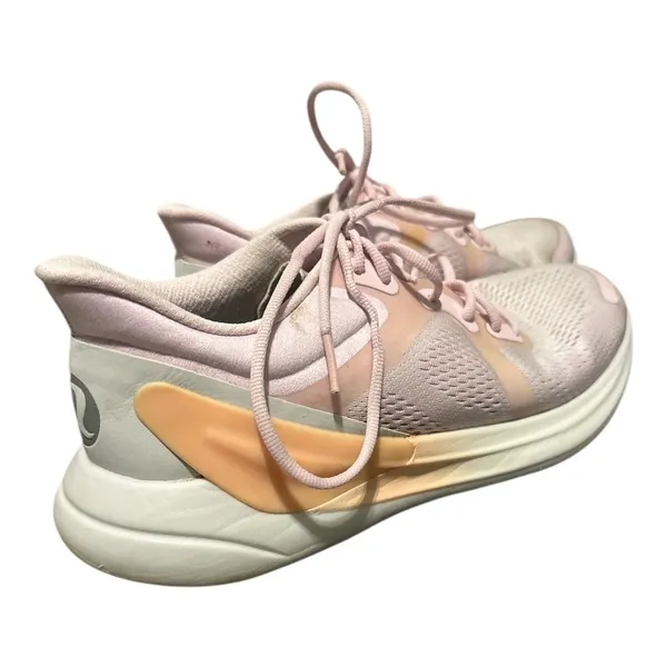 Luluemon Blissfeel‎ Womens Pink Running Shoes, Size 8 - Image 3