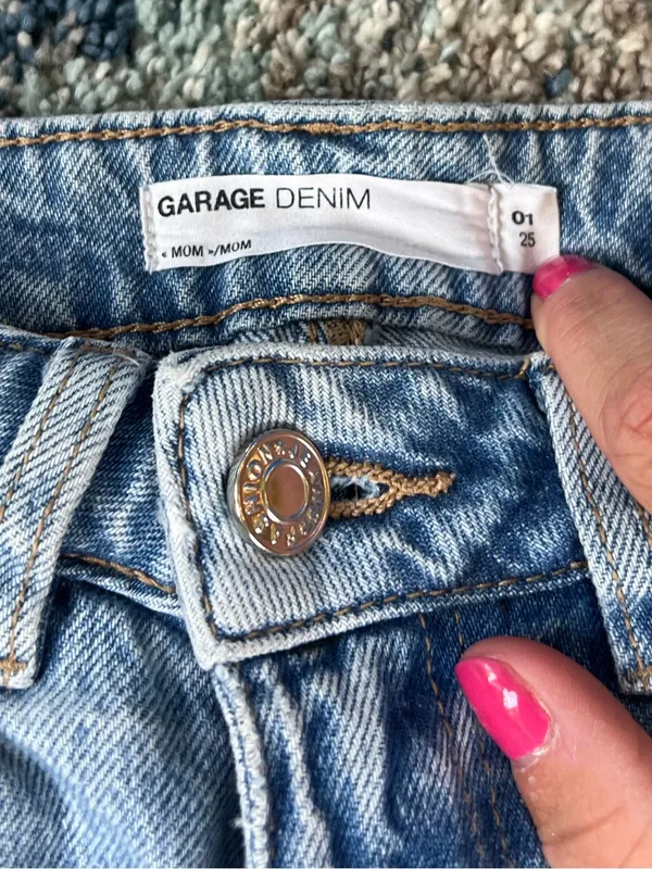 Garage Denim Mom Jeans Light Blue High-Rise Ankle Jeans - Image 5