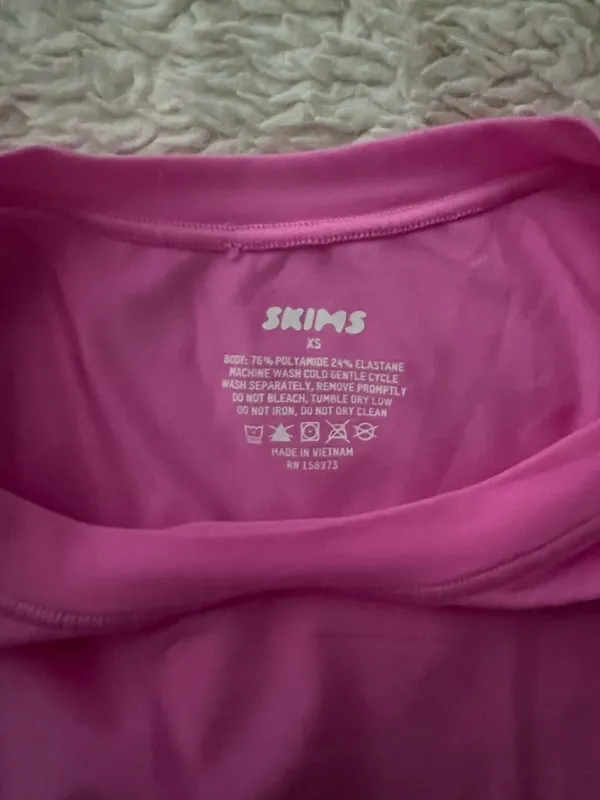 SKIMS T-Shirt - Image 3