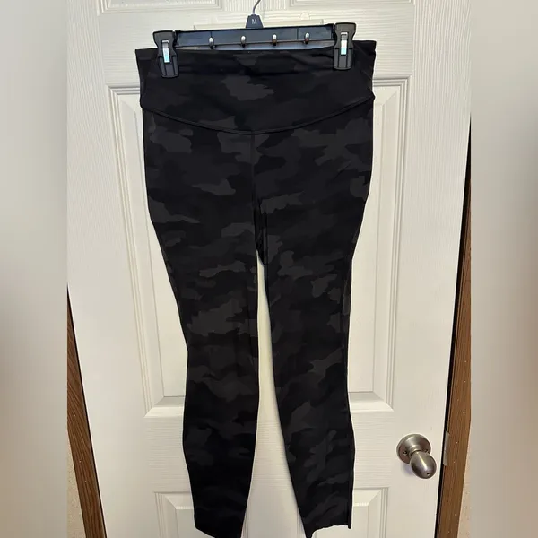lululemon athletica High-Rise Charcoal Camo Leggings - Image 2