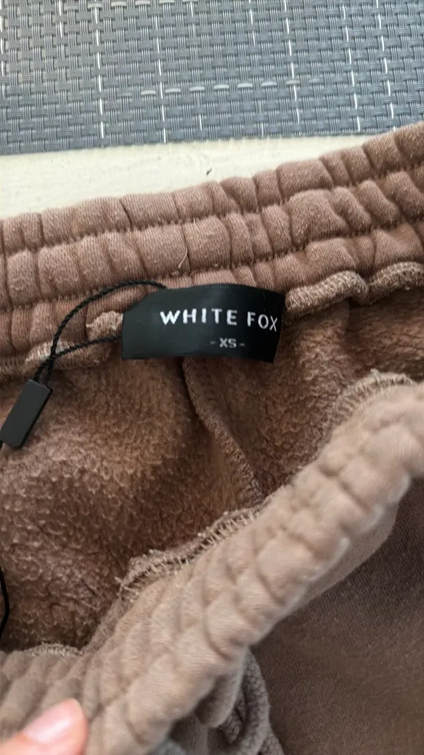 White Fox sweat shorts - Image 4