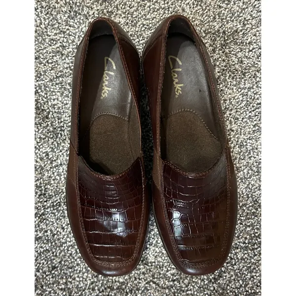Clarks Susannah Brown Leather Alligator Croc Print‎ Loafers Women's Size 7.5 - Image 3
