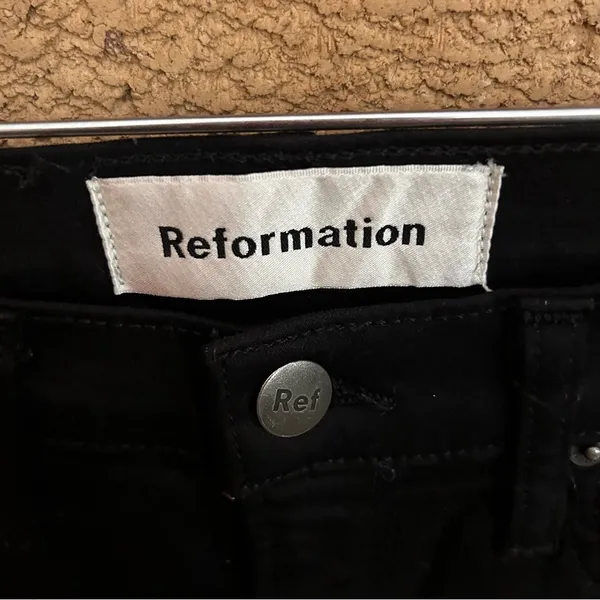 Reformation Women's Black Stretchy Jeans Flare Leg Pants Size 26 - Image 2