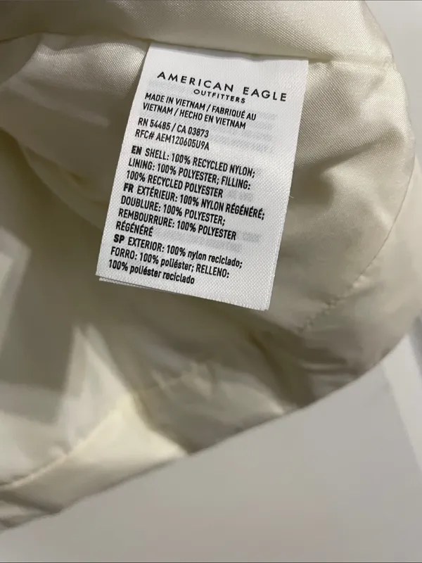 NEW! Cropped American Eagle Cream Puffer Vest Size XL NWT - Image 9