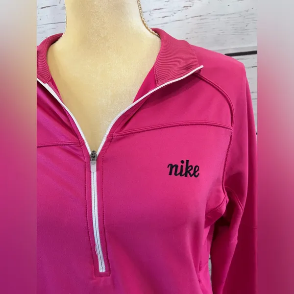 Vintage Nike Woman’s Soft & Stretchy Pink Quarter Zip Pullover Size Medium 8-10 - Image 2