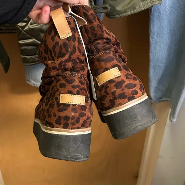 Dr. Scholl’s Animal Print Platform Lace Up Mid Calf Booties - size 9 - Image 4