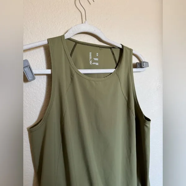 Arcteryx Contenta Dress Sleeveless‎ Size Medium Moss Green UPF 40 Sporty Outdoor - Image 3