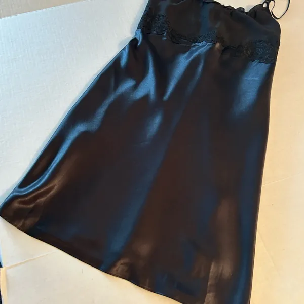 Nine West black short slip dress/nightie Spaghetti Straps size Medium - Image 3