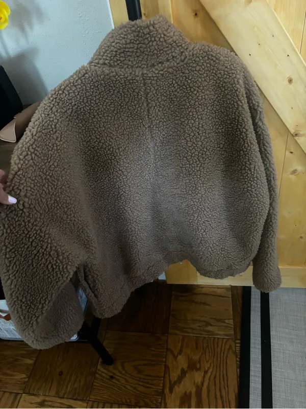 LUSH‎ "Toffee" Teddy Sherpa Faux Fur Cropped Moto Jacket - Size M - Image 4