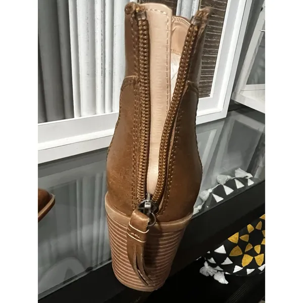 Brown Western Ankle Boots Pointed Toe Tassel Back Zip M4B076‎ Womens Size 7.5 - Image 2