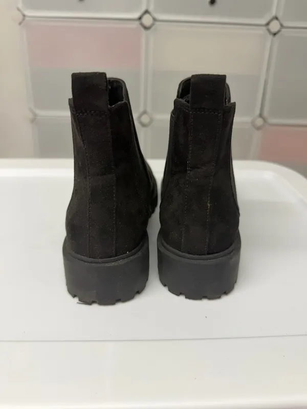 H&M Suede Chelsea Boots - Image 4