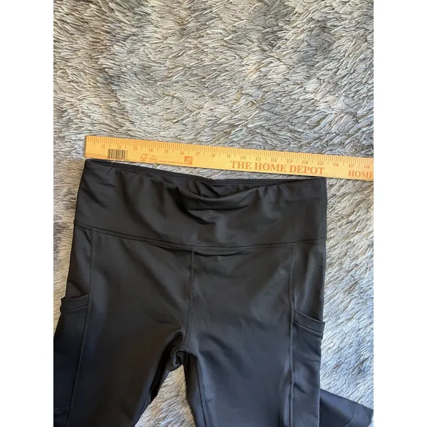 NWT Fabletics Oasis High-Waisted 7/8 Legging BLACK Size MEDIUM NEW w Tags‎ - Image 3