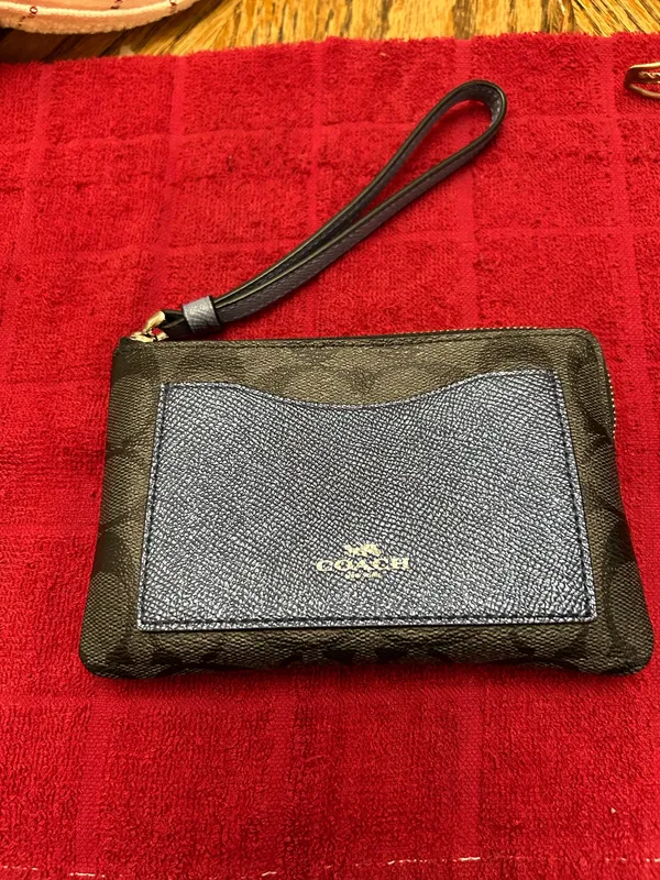 Coach Wristlet - Image 3
