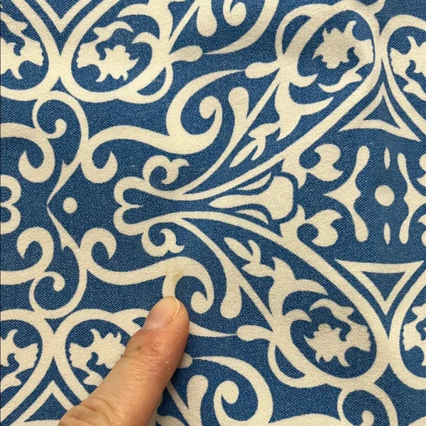 Lulu-B Stylish Blue and White Swirl Patterned Mini Skirt - Size 2 - Image 2