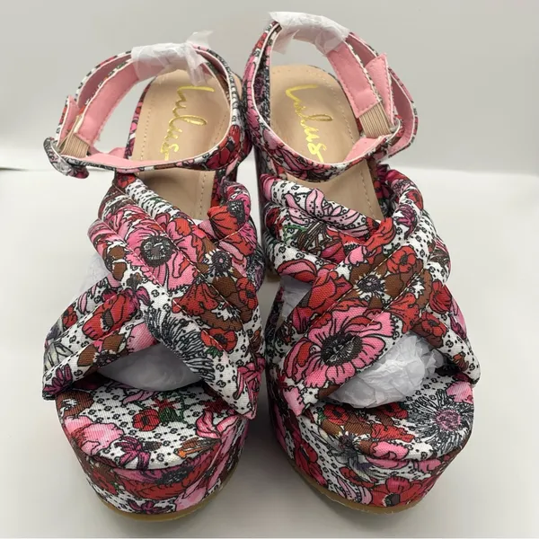 Lulu's Nokunu pink floral ankle strap platform sandals women’s Size 9 - Image 4