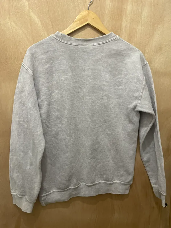 Disney Parks Mickey Mouse Long Sleeve Sweater Gray Size Small Vintage small stains as seen in picture - Image 10