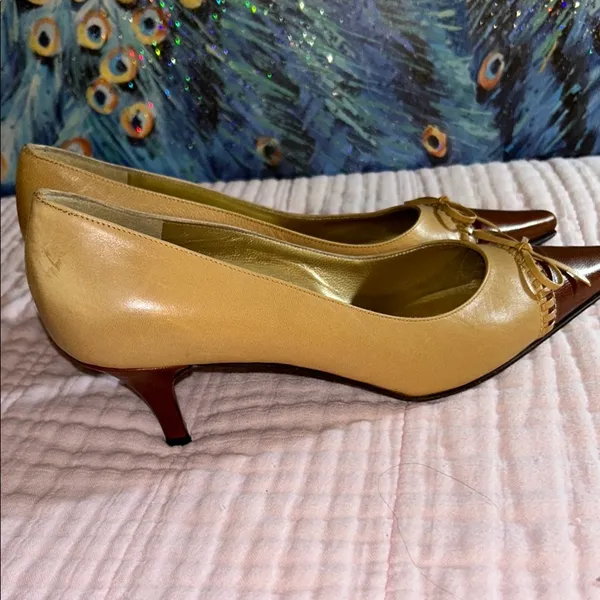 Vicari Size 8 Tan Leather Color Block Kitten Heels - Image 4