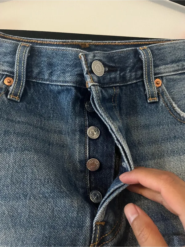 Levi's 501 Womens Denim Cutoff Shorts 31 Button Fly Medium Wash Western - Image 3