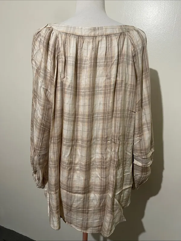 LC Lauren Conrad Beige Plaid Scoop-Neck Tunic - Image 4