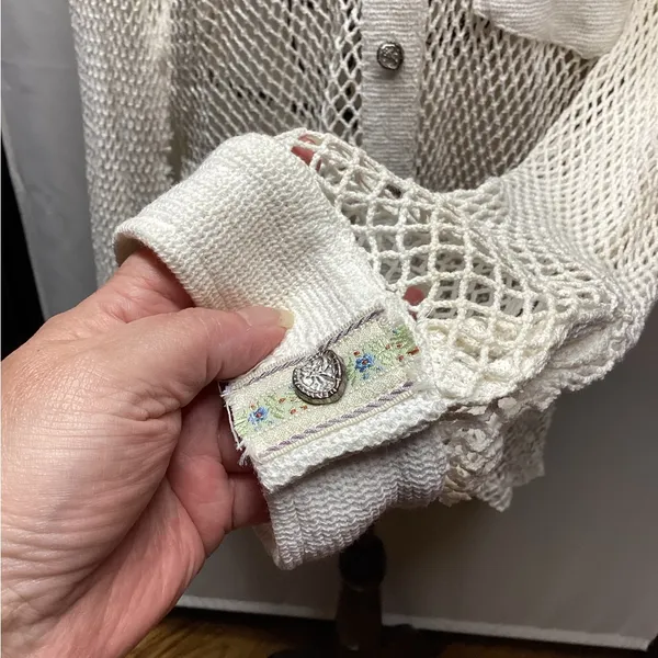Pol open crochet Button down boho shacket Antique white. Size Medium - Image 11
