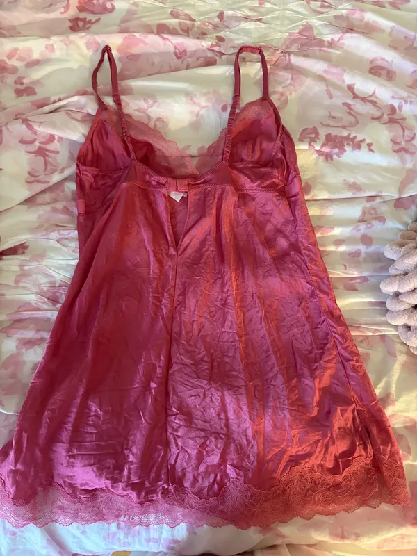 Pink bow Victoria’s Secret slip - Image 4