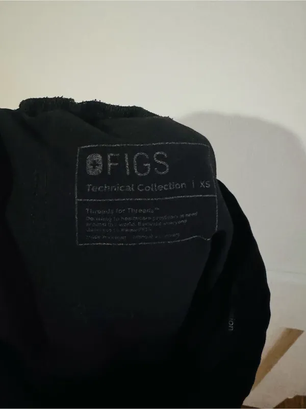 black FIGS scrubs pants - Image 3