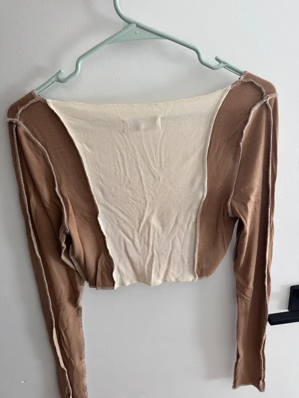 Brown long sleeve top Size M - Image 2