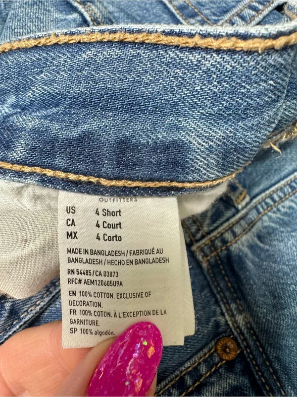 American Eagle 90s Boyfriend Jeans Size 4 Short - Image 13