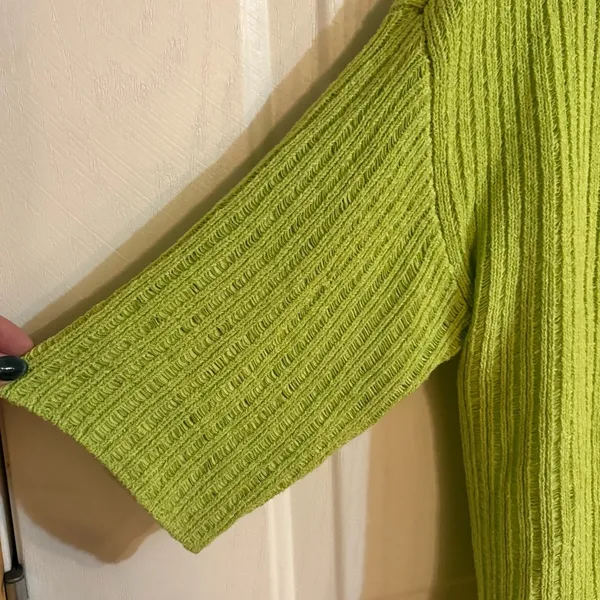 Chico's Green Cardigan with Ribbed Texture and Three-Quarter Sleeves - Image 2