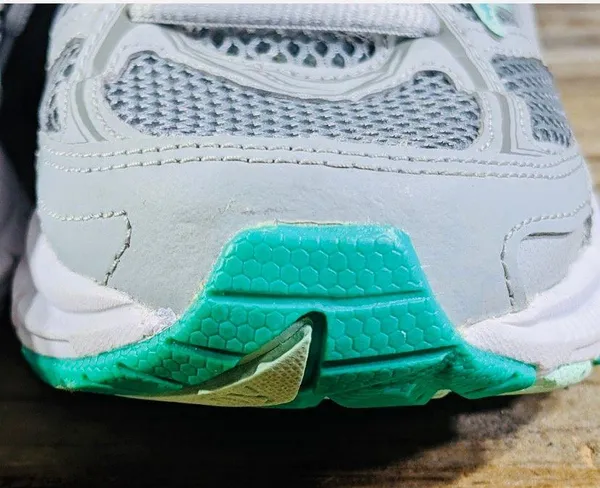Marauder 3 women's size 9.5 Gray and green . - Image 11