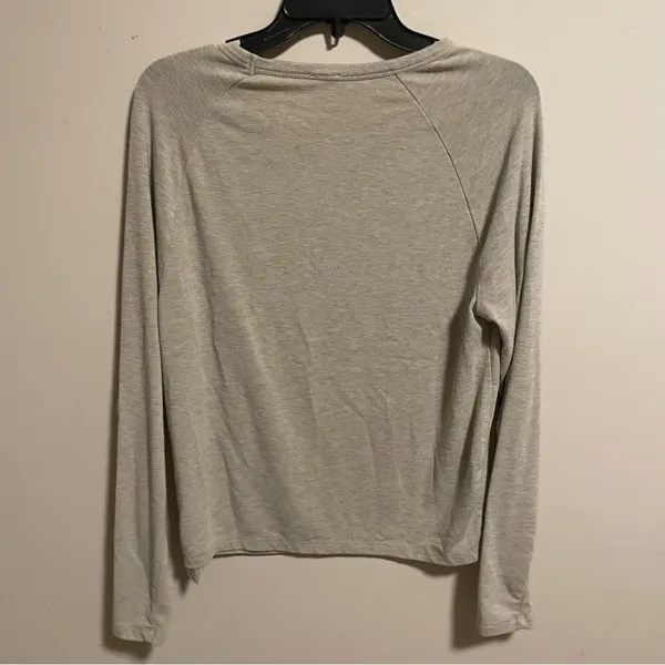 Aritzia Wilfred Free Pisces Reglan Lounge Long Sleeve Shirt- Size Small - Image 2