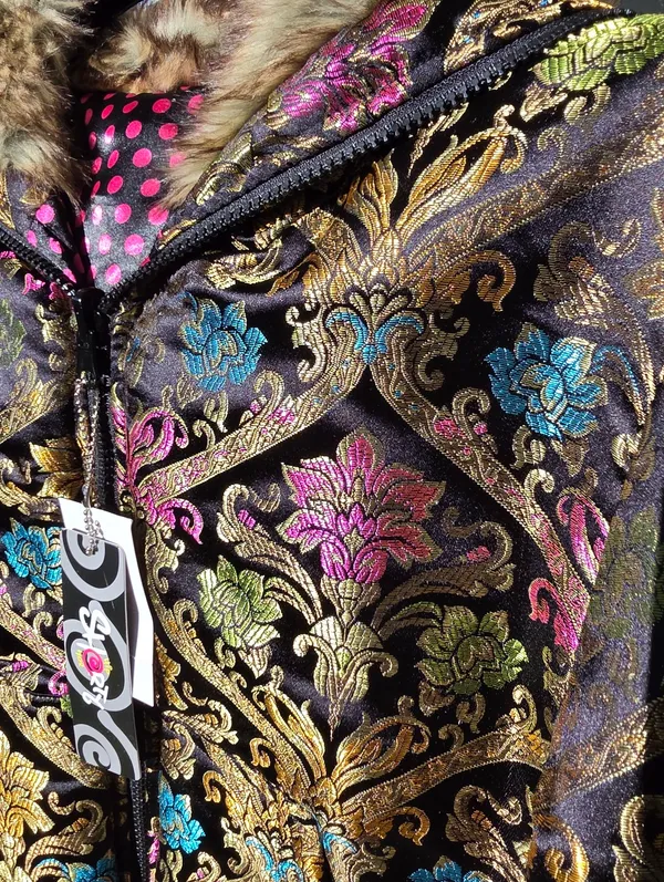 NEW REVERSIBLE Brocade Bomber Jacket Juniors XL/womens M Black Size M - Image 2