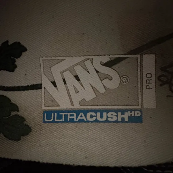 Vans Pink and Black Casual Sneakers - Image 7