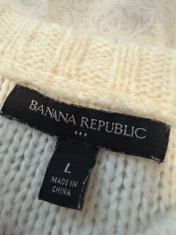 Banana republic white sweater - Image 4
