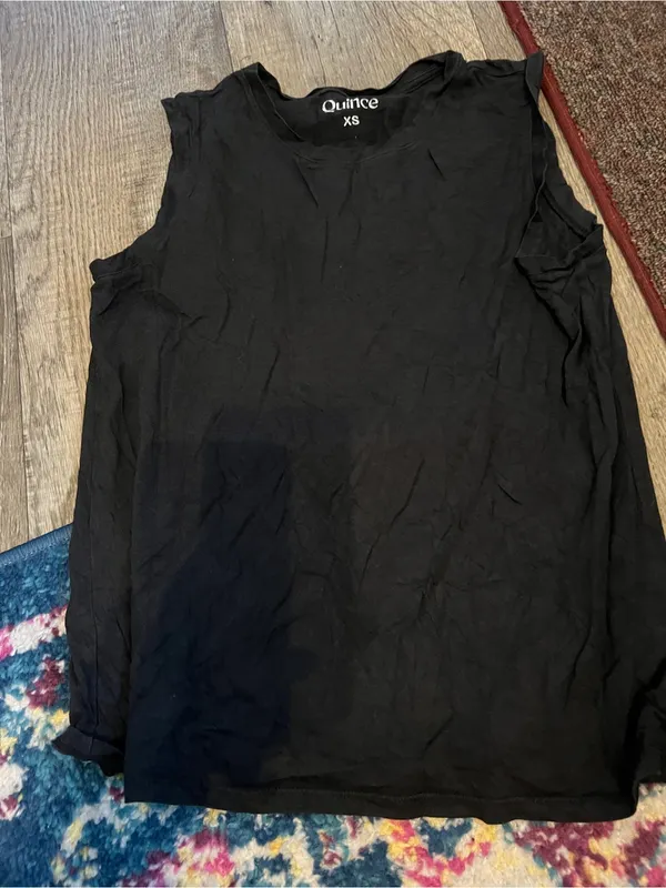 Quince xs black tank top - Image 4