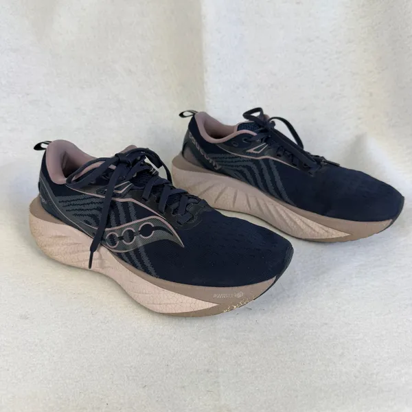 Saucony Triumph 22 Womens 10 Running Shoes Navy‎ Blue Mauve Athletic Sneakers - Image 5