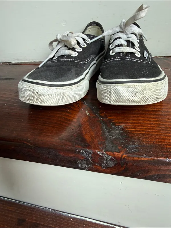 ✨Vans Authentic Sneakers Sz 6✨ - Image 4