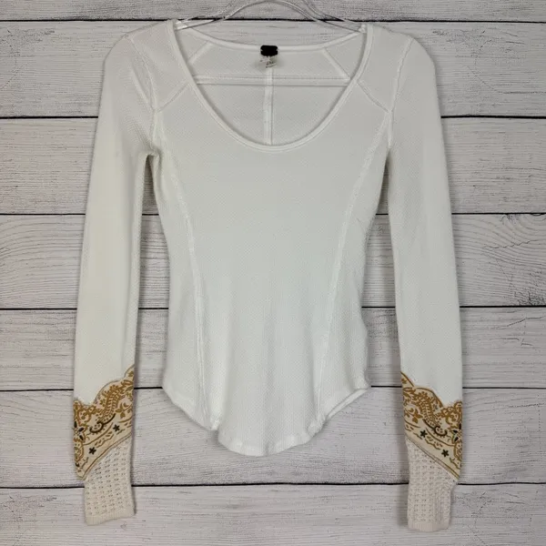 Free People We The Free Bandana Cuff Top Cream Scoop Neck Paisley‎ Thermal Sz XS - Image 3