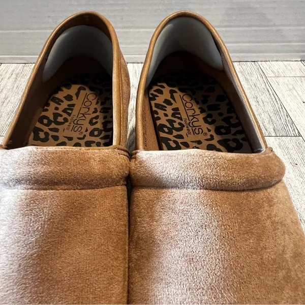 Corkys Footwear Women's All Day Faux Velvet Clogs Camel Cork Platform Size 10M - Image 11